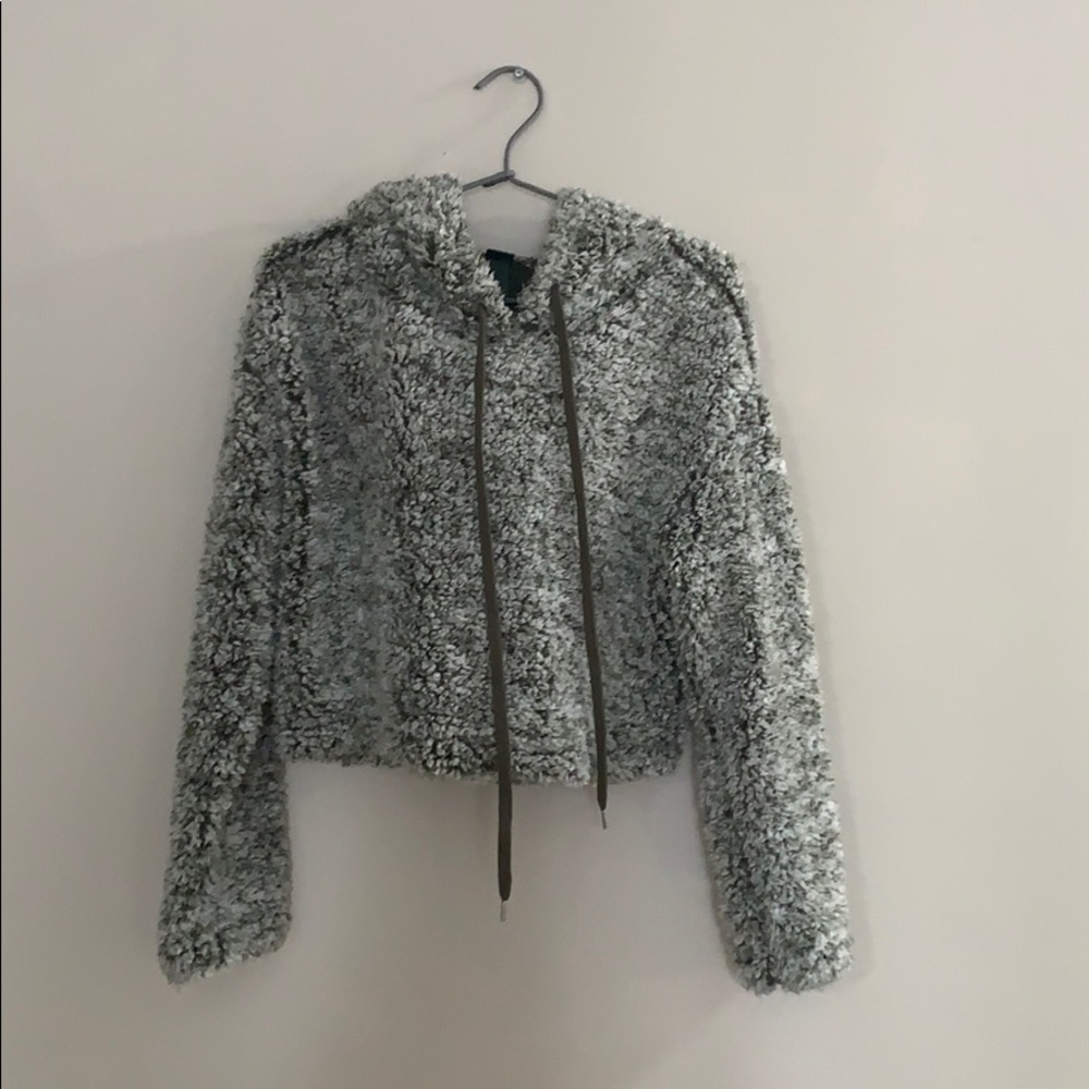 Cropped hoodie